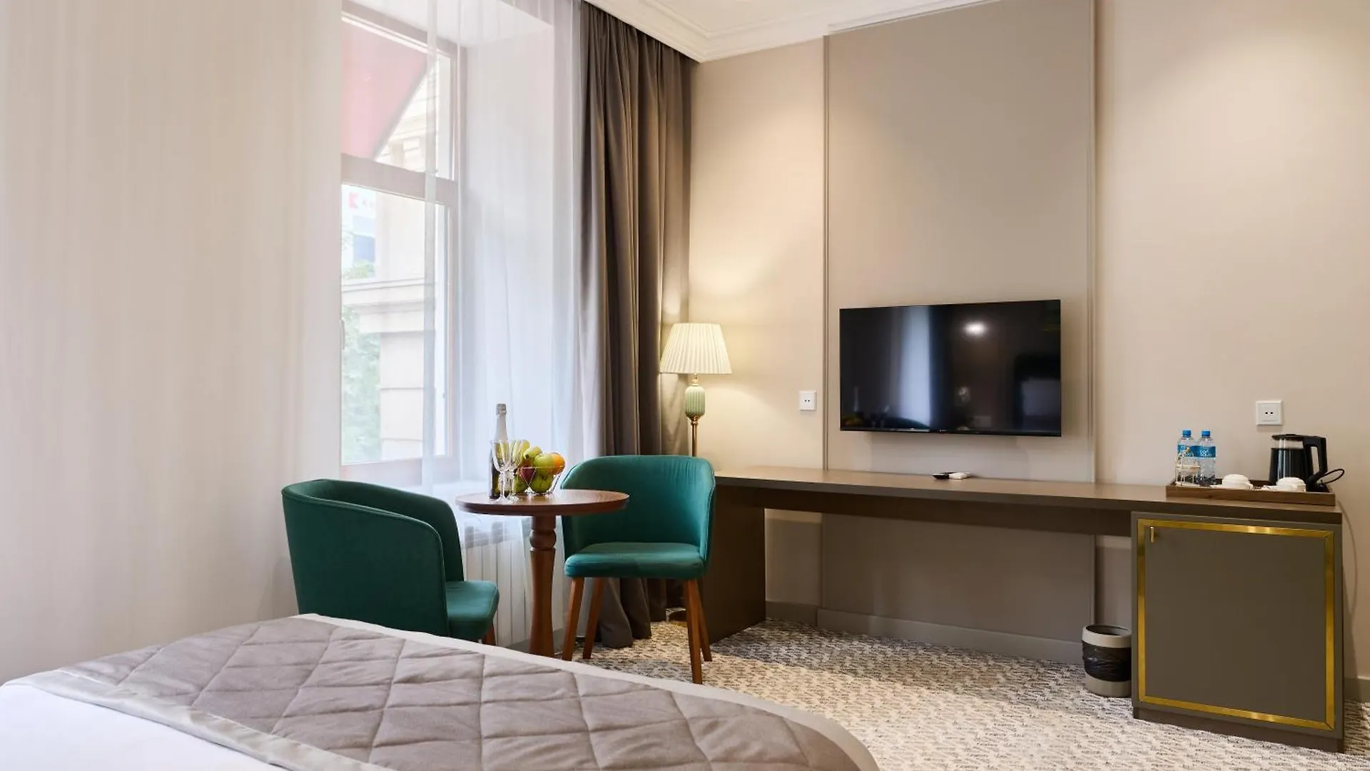 Maestro Address Hotel Baku 4*,